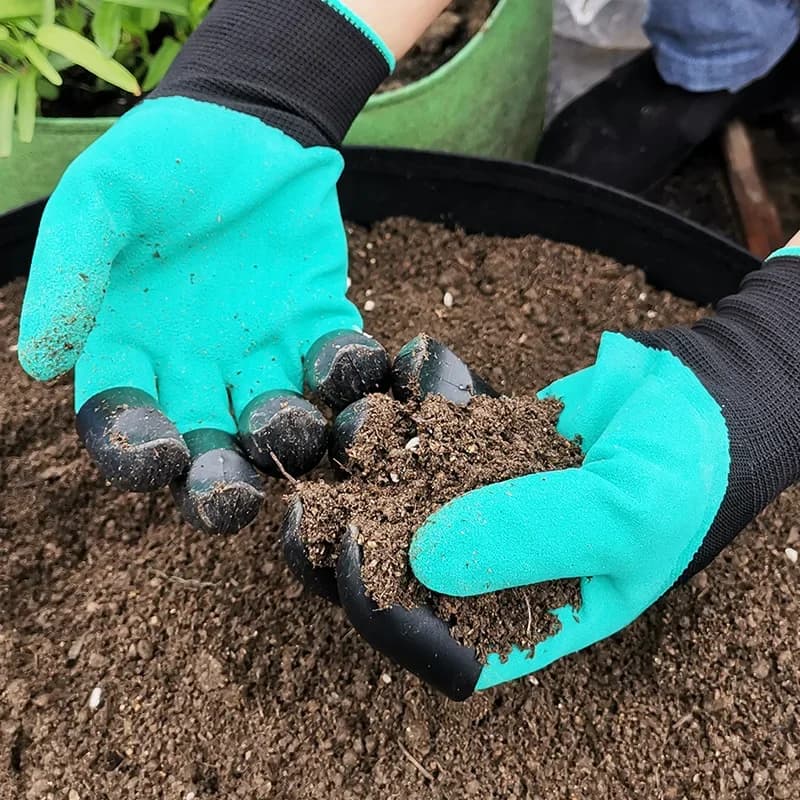 Sodininkystės pirštinės su integruotais nagais kasimui